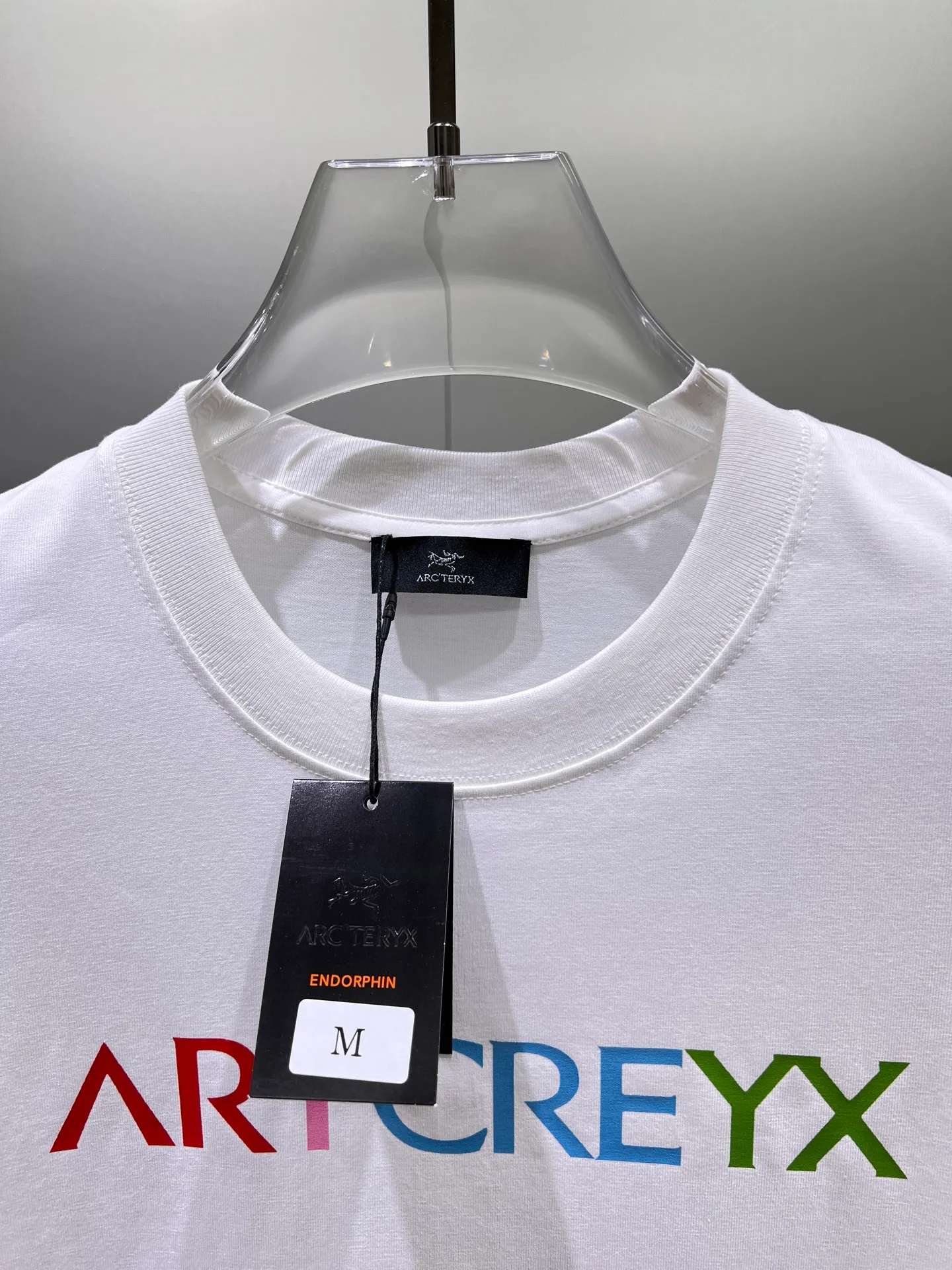 arcteryx🌟New Arrival T T Hot Sale 99 🐎🐎Size：S-XXL Black White 2 （Size ） Size S 110 54 69 21 M 114 56 71 22 L 118 58 73 22 XL 122 60 75 23 2XL 126 62 77 23